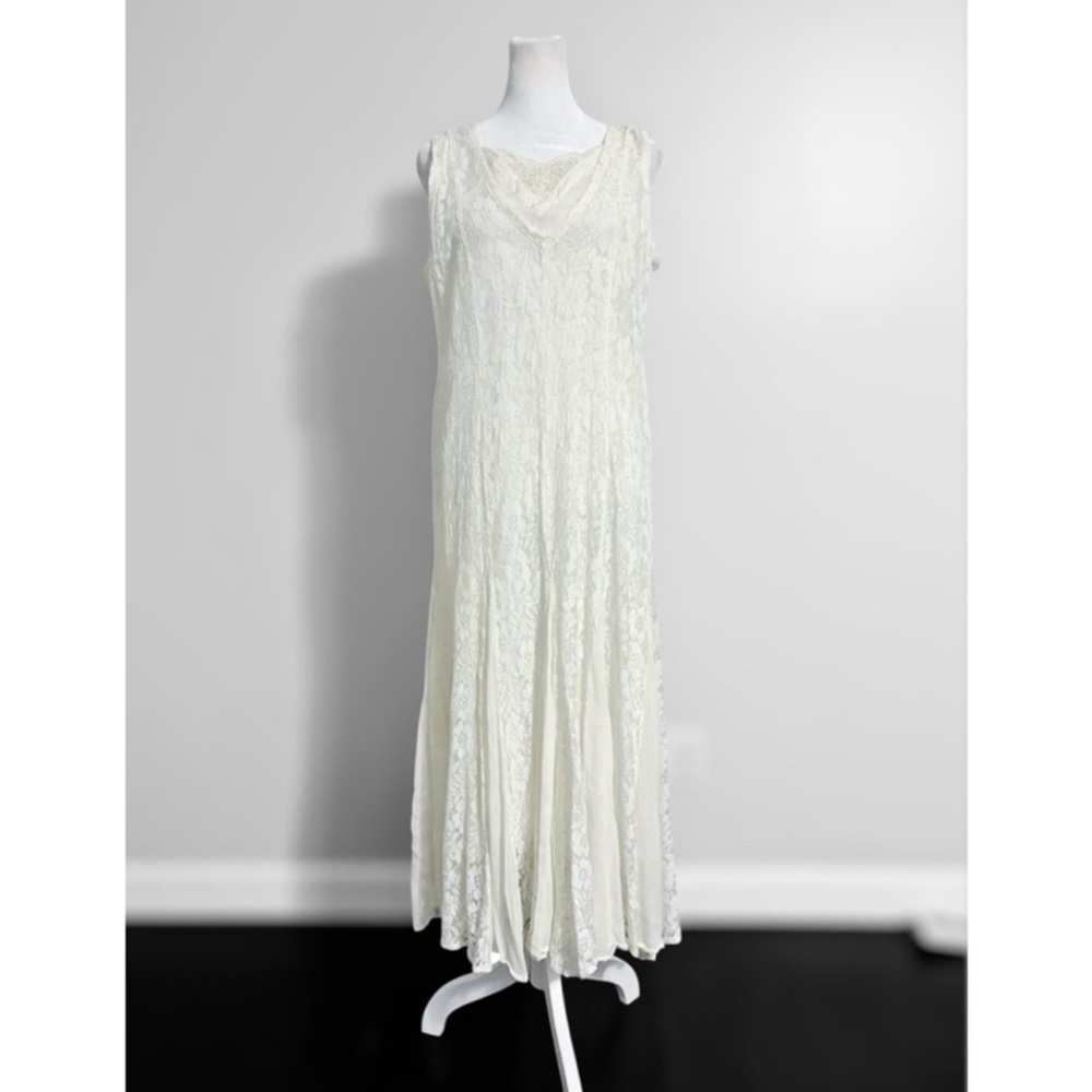 Starina Rare Vintage Cottage Core Elegant Lace Sleeveless Dress